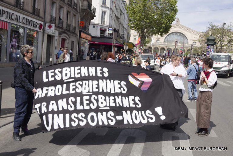 Marche lesbienne 002