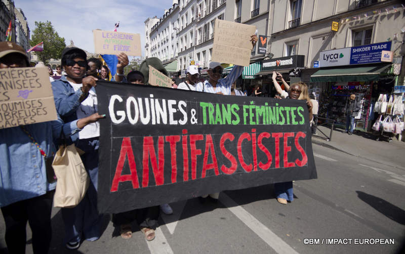 Marche lesbienne 011