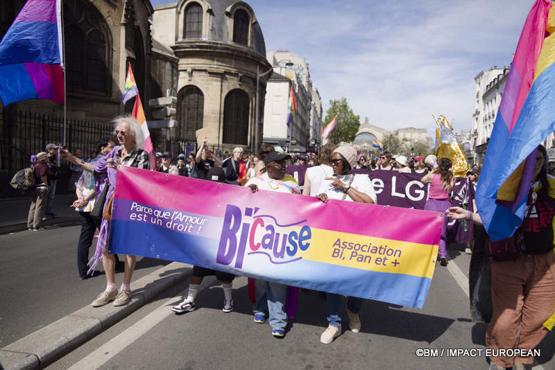 Marche lesbienne 012