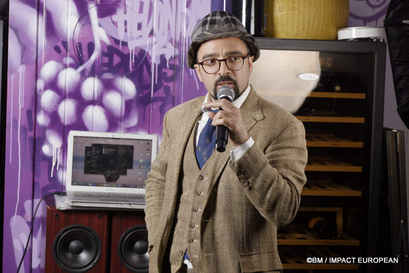 Show case Tonton Humanis