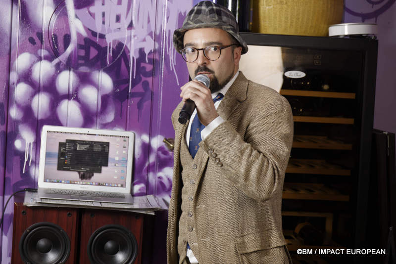 Show case Tonton Humanis