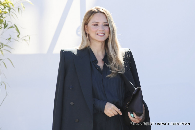Virginie Efira,  avant le photocall du film "Soudain" (Tout d'un coup) en compétition au 79e Festival de Cannes, France, le 16 mai
