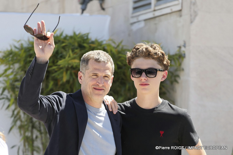 Guillaume Canet et Hugo Trophardy avant le photocall du film Karma ( hors Competition ) au 79e Festival de Cannes, en France, le 16 mai