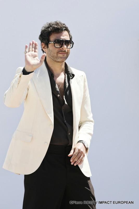 Maxim Nucci, avant le photocall du film Karma ( hors Competition ) au 79e Festival de Cannes, en France, le 16 mai