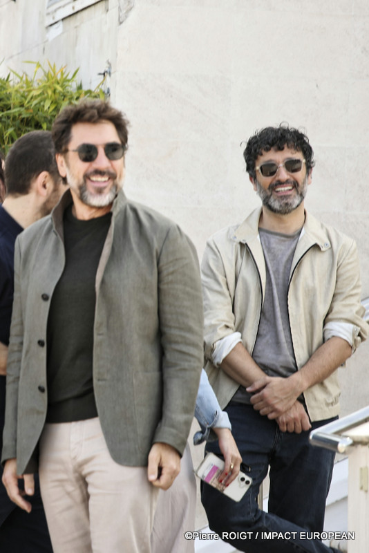 Rodrigo Sorogoyen et Javier Bardem et avant le photocall du film "El Ser Querido" (The Beloved) En Compétition Cannes, France. ©Pierre ROIGT / IMvPACT EUROPEAN