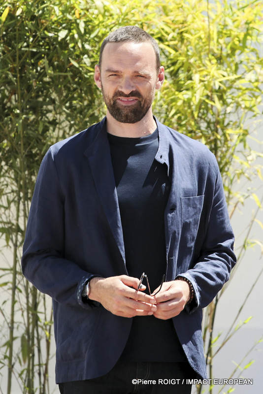 Alban Lenoir avant le photocall du film "MARIAGE AU GOUT D'ORANGE" - Cannes Première Cannes, France. ©Pierre ROIGT / IMPACT EUROPEAN