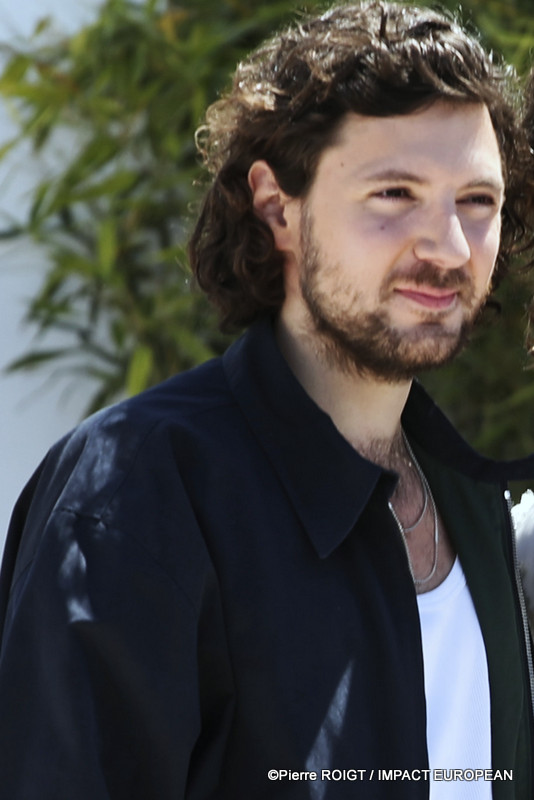 Vincent Lacoste avant le photocall du film "MARIAGE AU GOUT D'ORANGE" - Cannes Première Cannes, France. ©Pierre ROIGT / IMPACT EUROPEAN