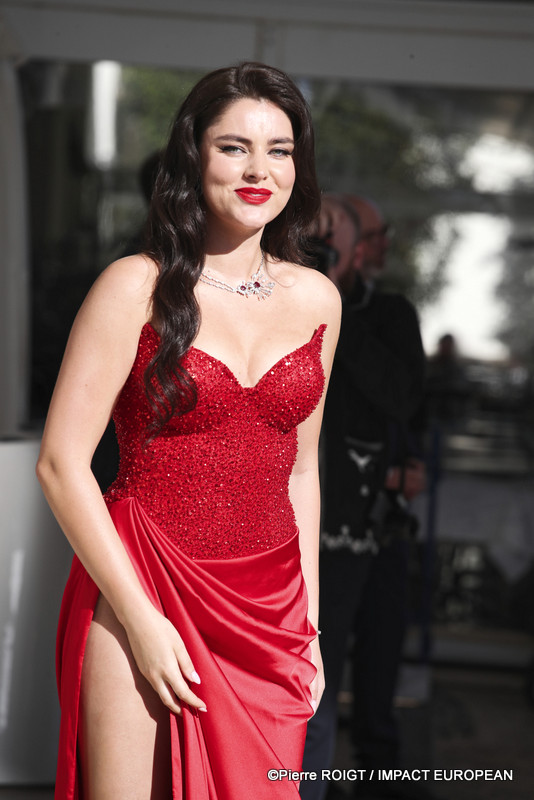 VANITY FAIR (37)