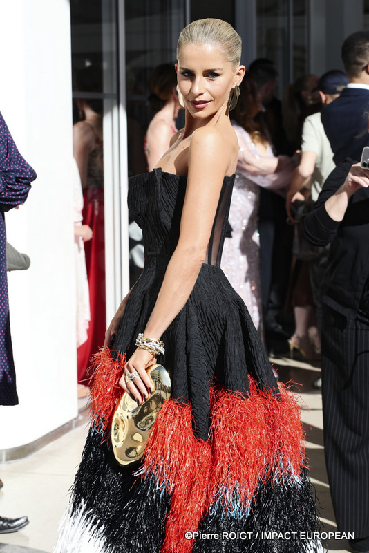 VANITY FAIR (4)
