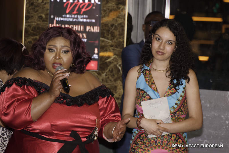 Mama - Africa et Cristal