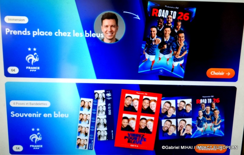 Les cabines Photomaton proposent plusieurs expériences officielles aux couleurs de l'Équipe de France, permettant aux supporters de personnaliser leurs photos pendant la Coupe du monde 2026.
© Gabriel MIHAI / IMPACT EUROPEAN