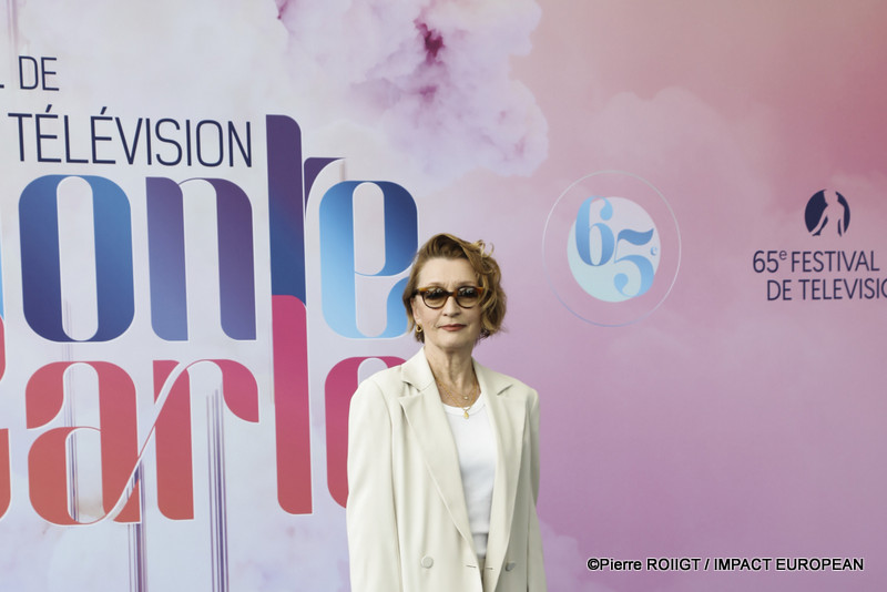 6R5A4656Lesley MANVILLE