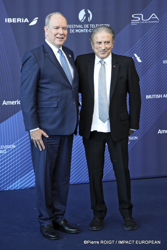 Albert II de Monaco et Michel Drucker à la 65 e édition du Festival de Télévision de Monte-Carlo, le 12 juin 2026.