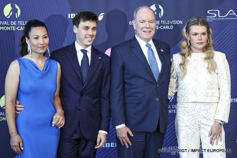 Marie l'épouse et Louis Ducruet, le fils de la princesse Stéphanie,  Albert II de Monaco et Camille Gottlieb à la 65 e édition du Festival de Télévision de Monte-Carlo, le 12 juin 2026.