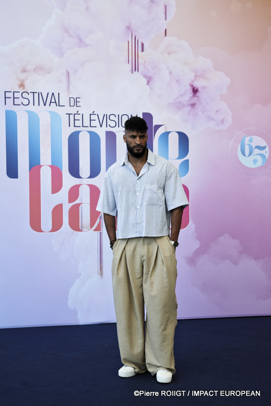 A27I8094Ricky WHITTLE