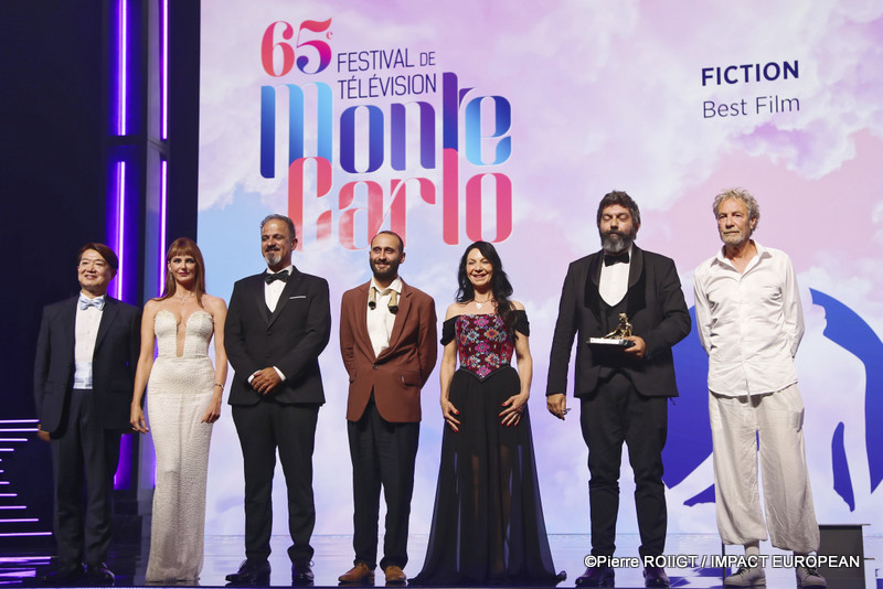 A27I9466FICTION BEST FILM FADIA