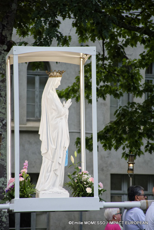 _DSC0780Processions de Lourdes