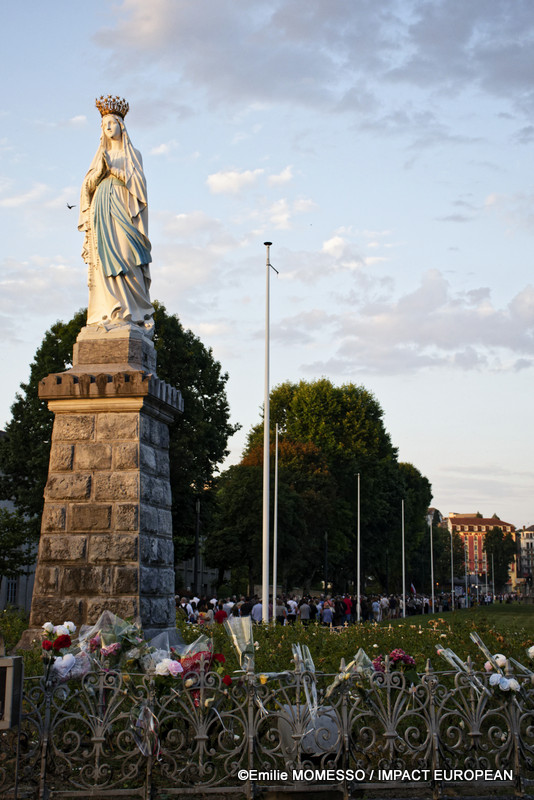 _DSC0801Processions de Lourdes