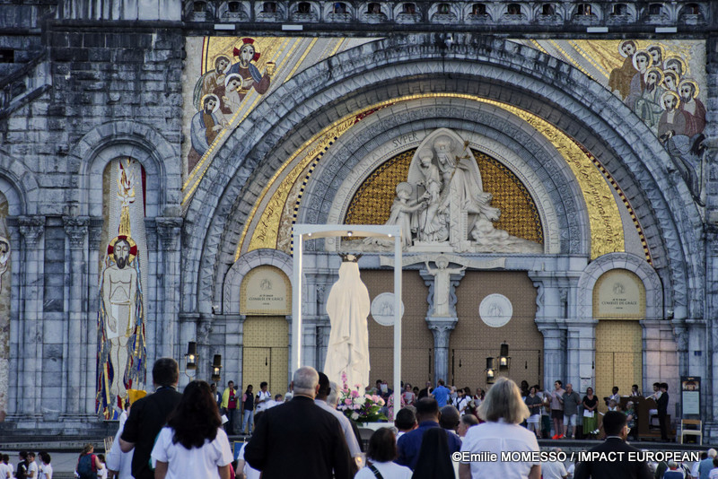 _DSC0818Processions de Lourdes
