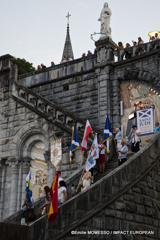 _DSC0885Processions de Lourdes
