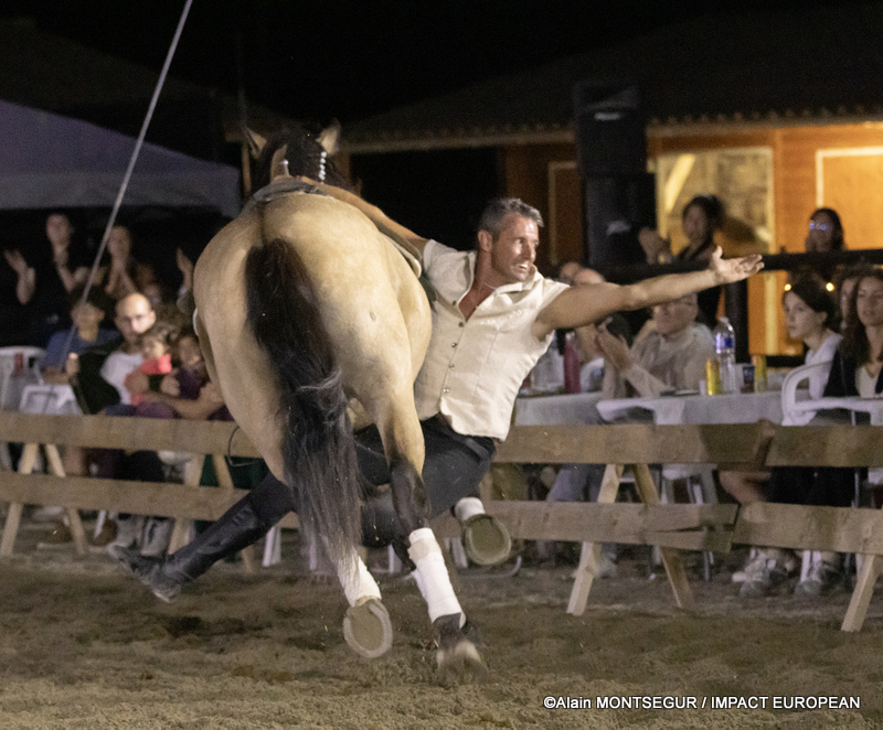 Laurent Douziech sectacle à Équi’noche, le 29 août 2026 à Castelmayran.