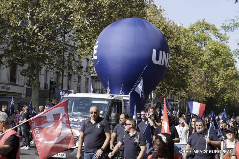 Manifestation intersyndicale 053