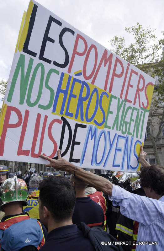 Manifestation intersyndicale 069