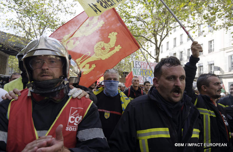 Manifestation intersyndicale 071