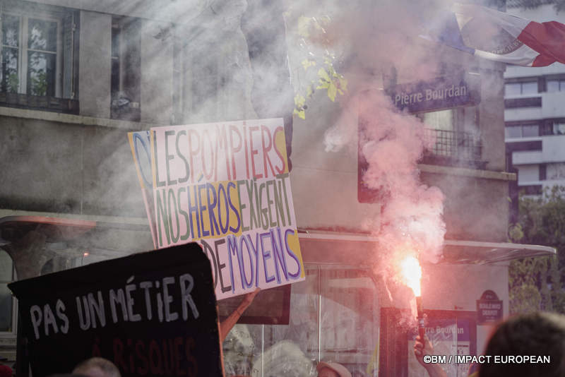 Manifestation intersyndicale 092