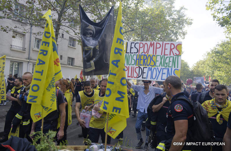Manifestation intersyndicale 093