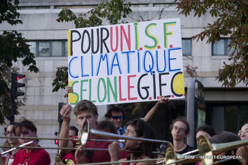 Rassemblement urgence climatique 005