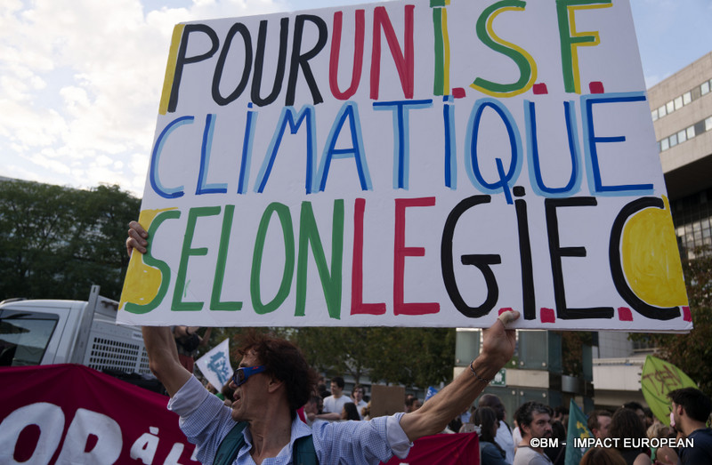 Rassemblement urgence climatique 008