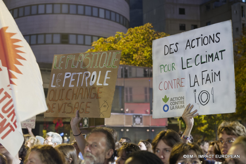 Rassemblement urgence climatique 045