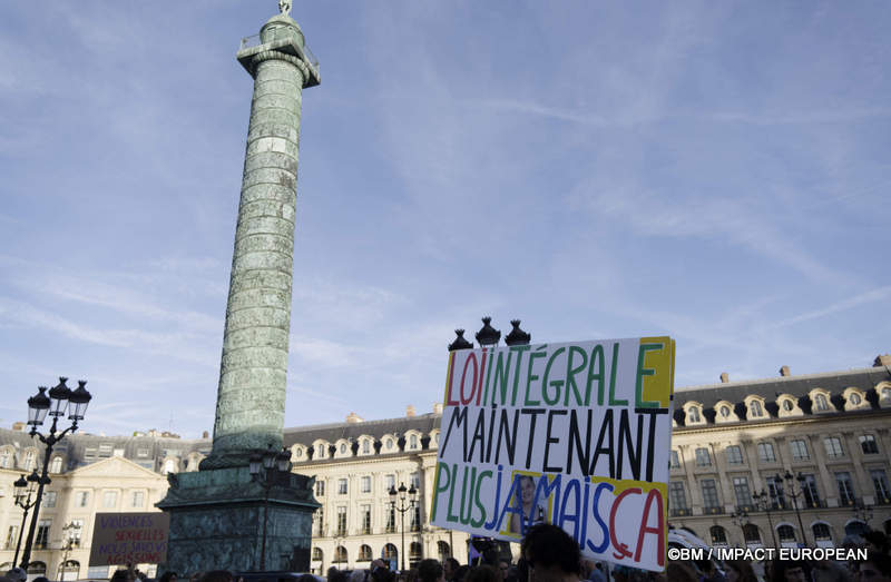 Manif viomences aux enfants 001