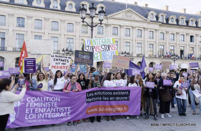 Manif viomences aux enfants 007