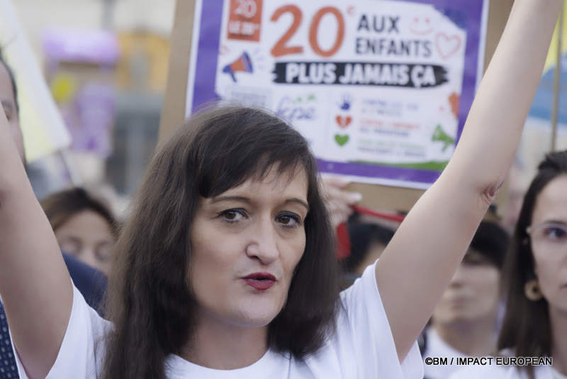 Manif viomences aux enfants 011
