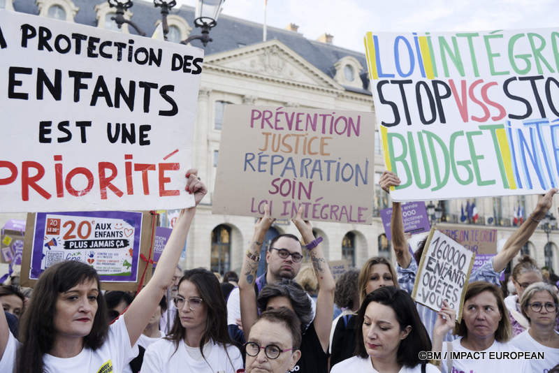 Manif viomences aux enfants 012