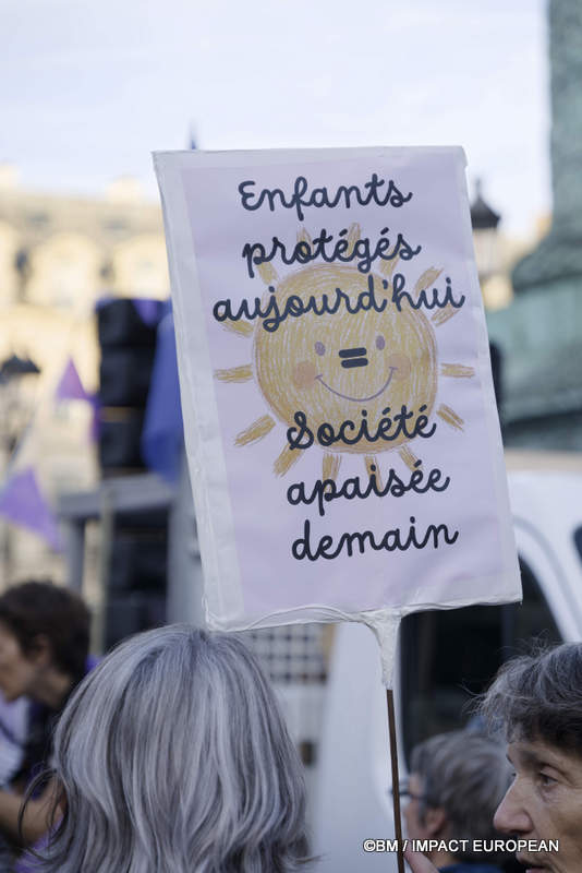 Manif viomences aux enfants 015